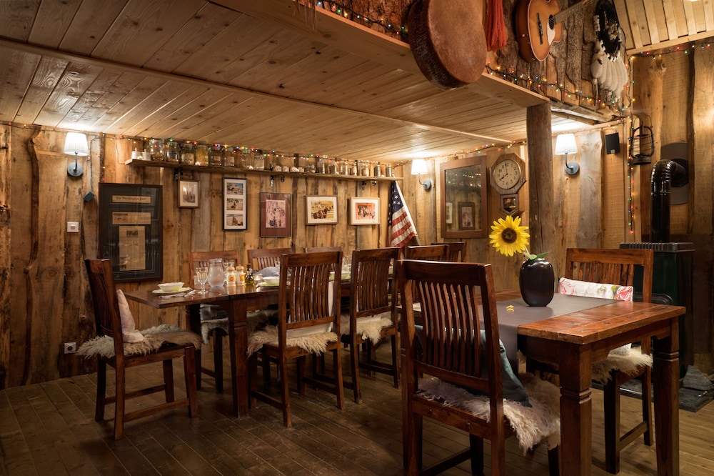 Linden Tree Retreat & Ranch