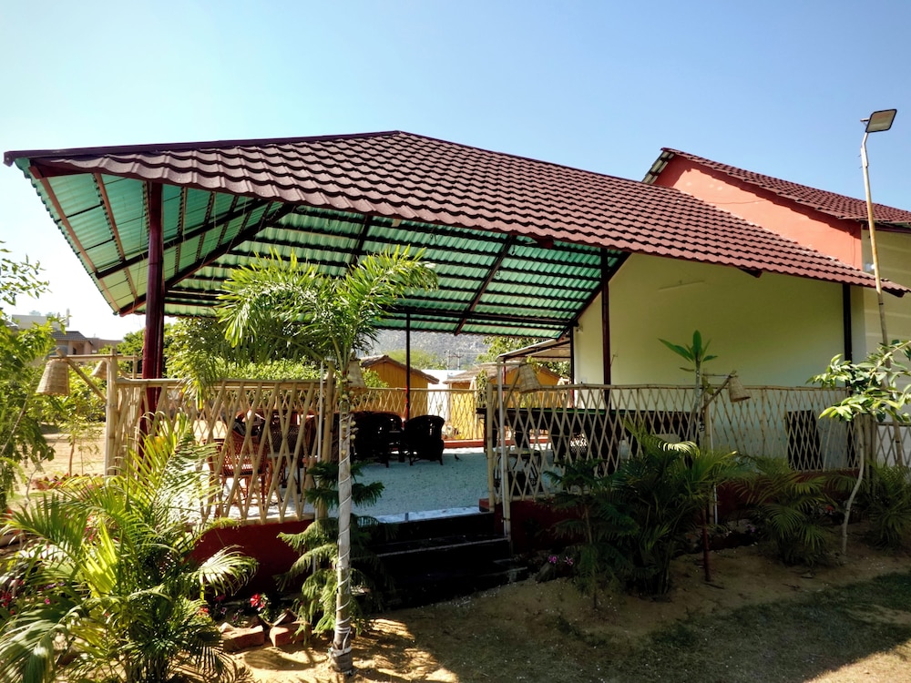 Radha Kunj Resort