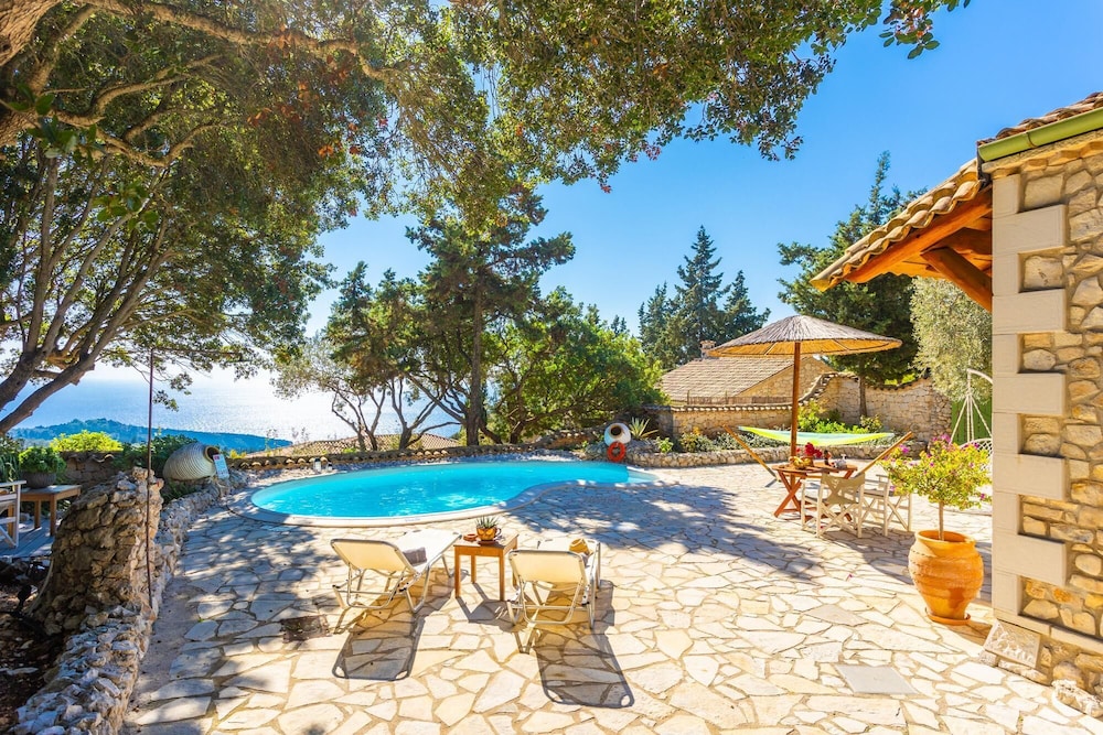 Villa Nionios Large Private Pool Walk to Beach Sea Views A C Wifi - 1033 photo 4