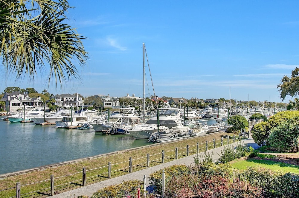 26 Morgans Cove Drive by Avantstay Unique Marina Location
