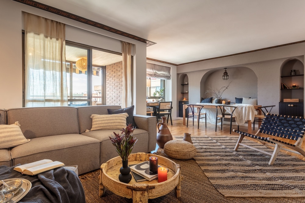 Wukro - 2 Bedrooms and Terrace in Chamber