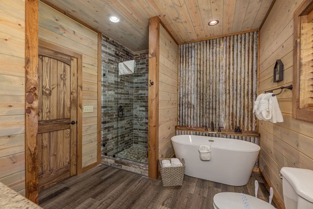Lux Cabin Mtn Views Flat Parking Dog Friendly
