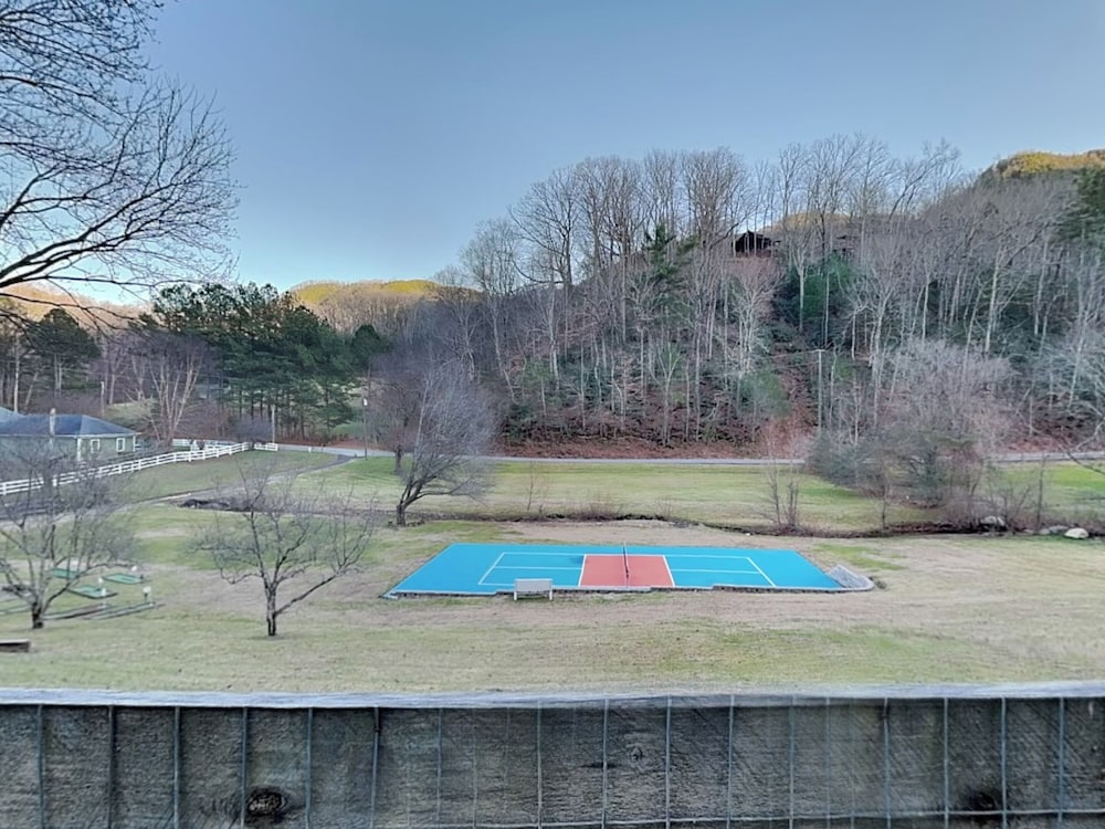 Pickleball Paradise in the Smokies