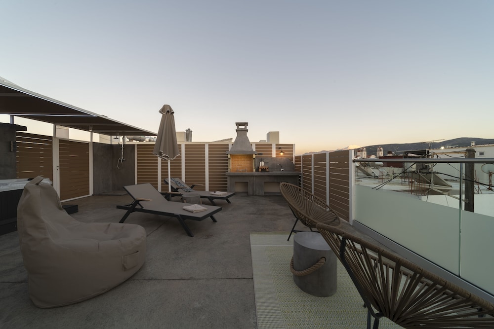 Dolphin Luxury Apartments