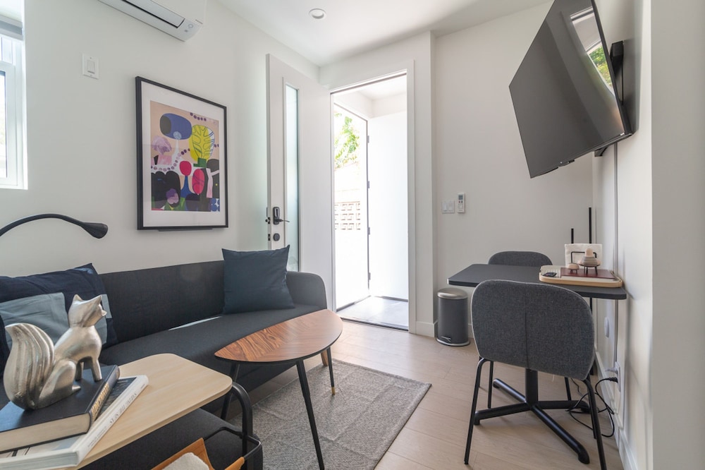 Scandinavian-style 1BR Apartment Built 2024 p80