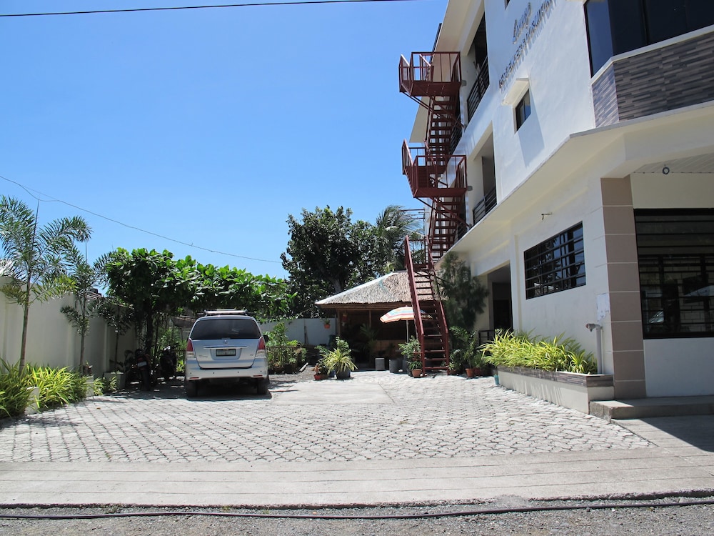 Spacious Private apartment at Laorenza Residences