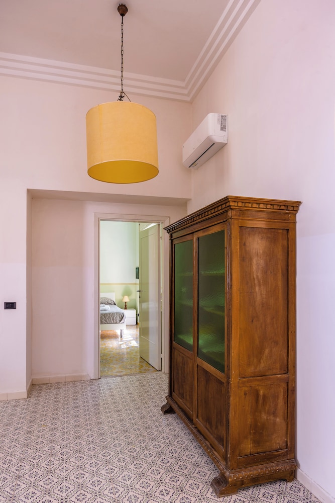 Villa Villari Terrace and Patio by Napoliapartments