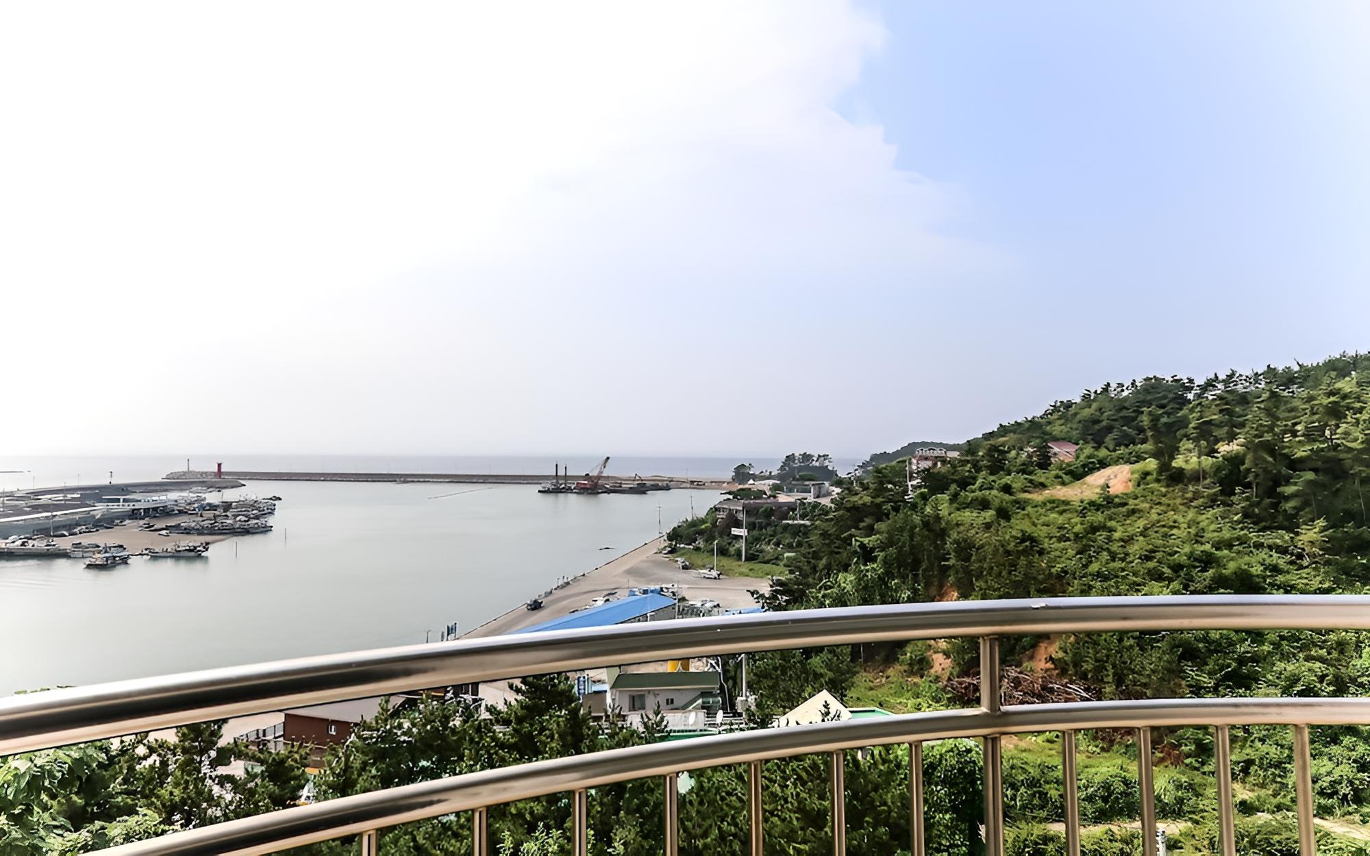 Taean Bali view 2