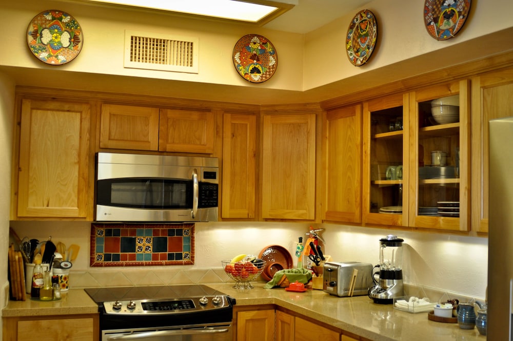 Mission Hill Casitas - Property Image 3