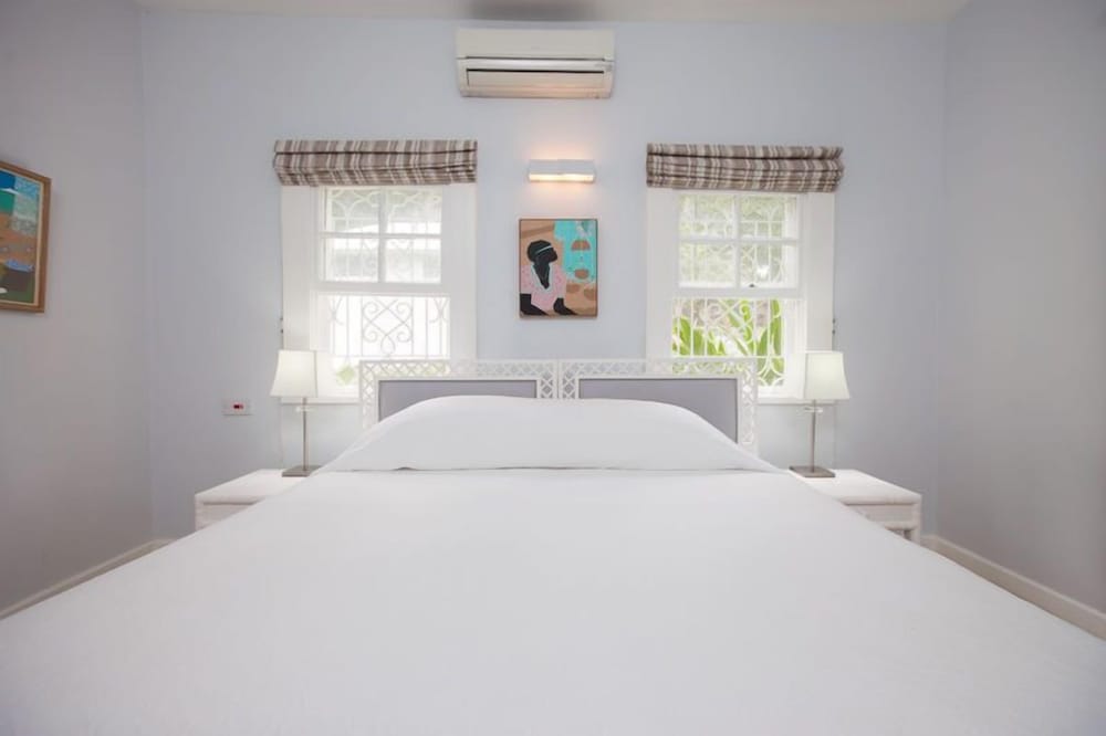Wag Water Villa, Ocho Rios 3BR