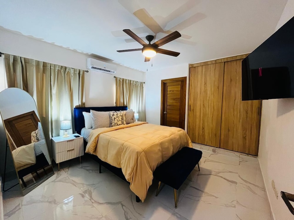 4BR 14 pax Twin Villa-Bbq & private pool