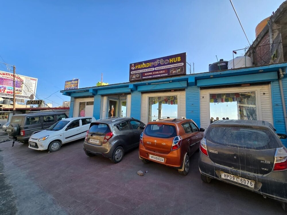 Aakarsh Homestay - Pahadi Food Hub