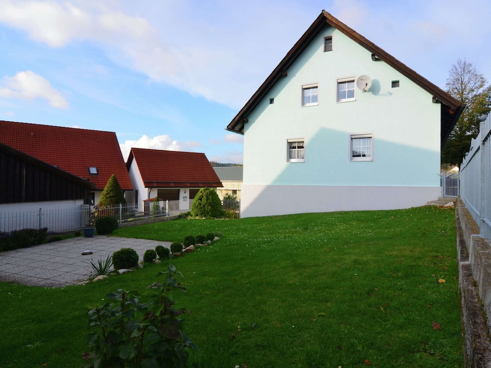 Photo 33