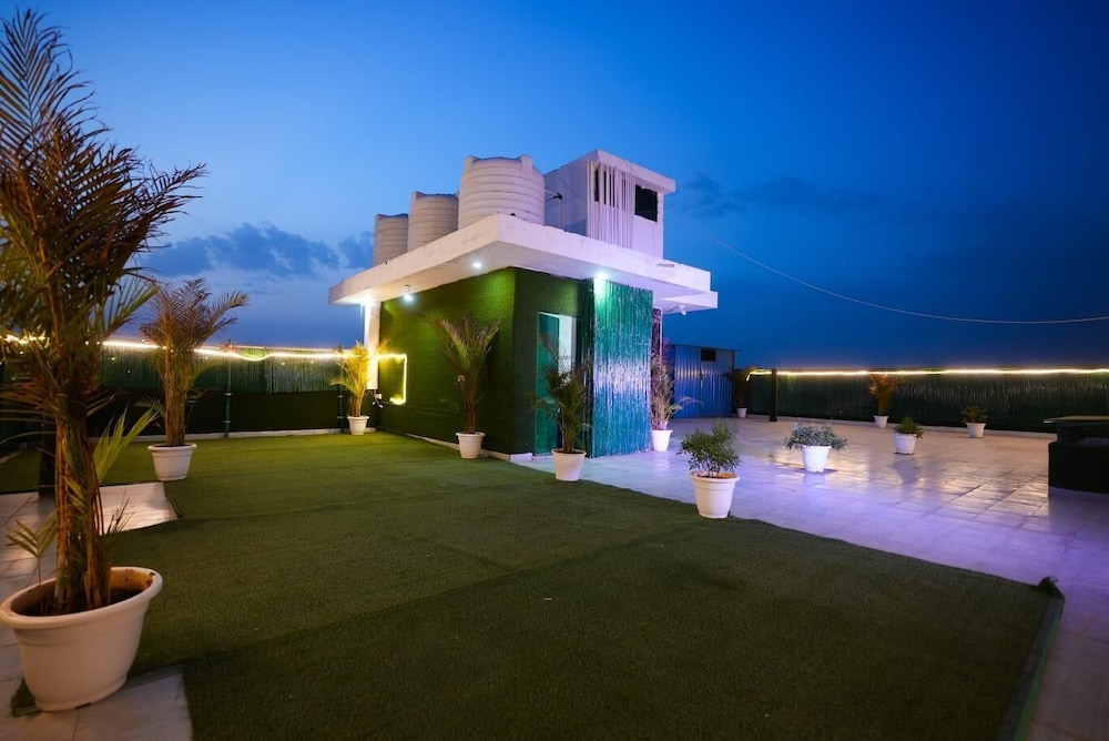 Tanvi Premium Residency