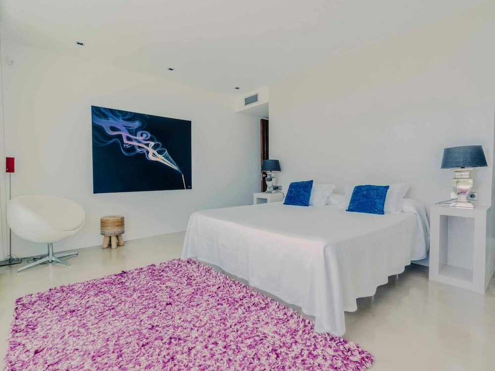 Holiday Home With Whirlpool Bathtub