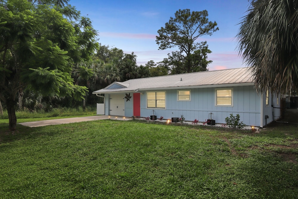 Crystal Blue Haven 3 Bedroom Cottage
