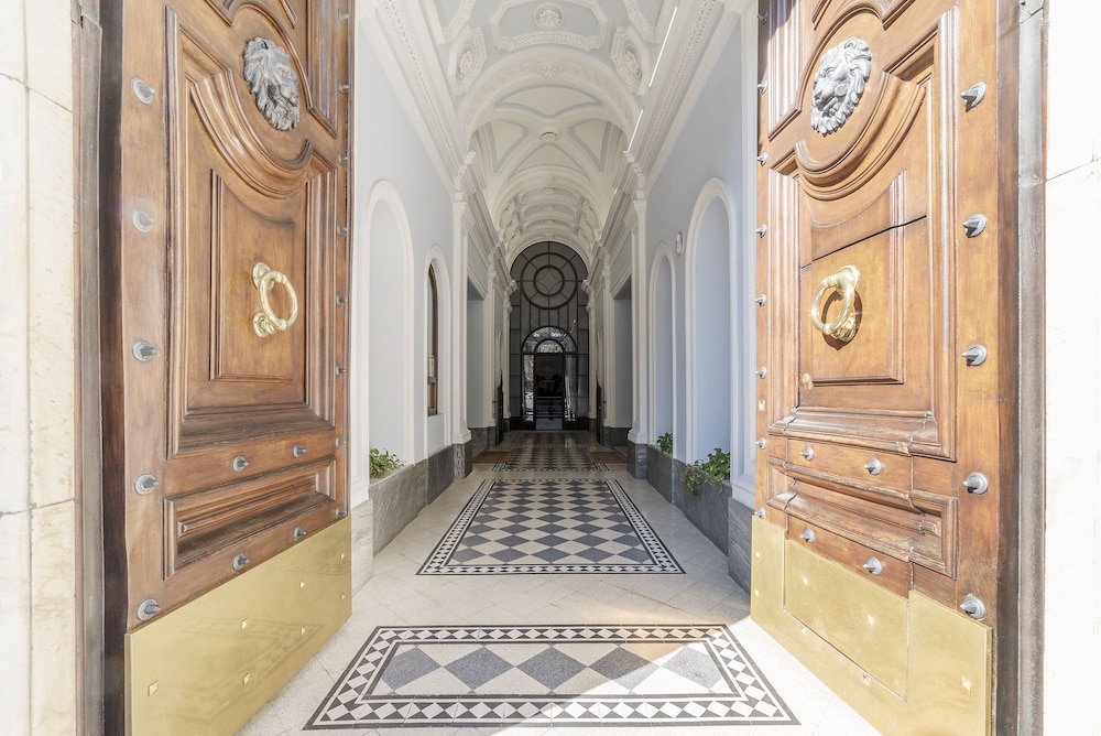 Castro Pretorio & Sallustiano Lovely Flat