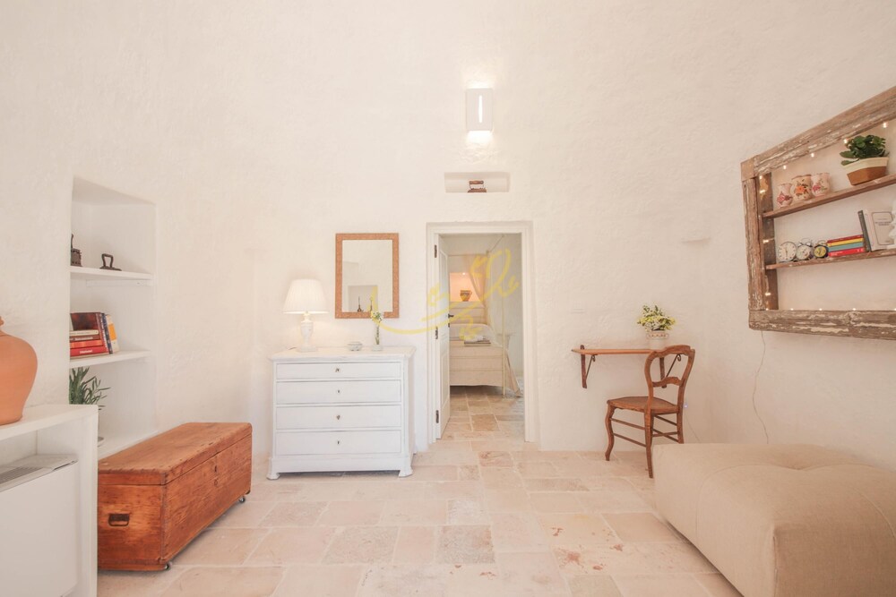 TD Marl Luxury Trulli Experience w Stunning Pool