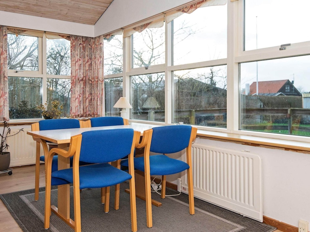 6 Person Holiday Home in Ronde