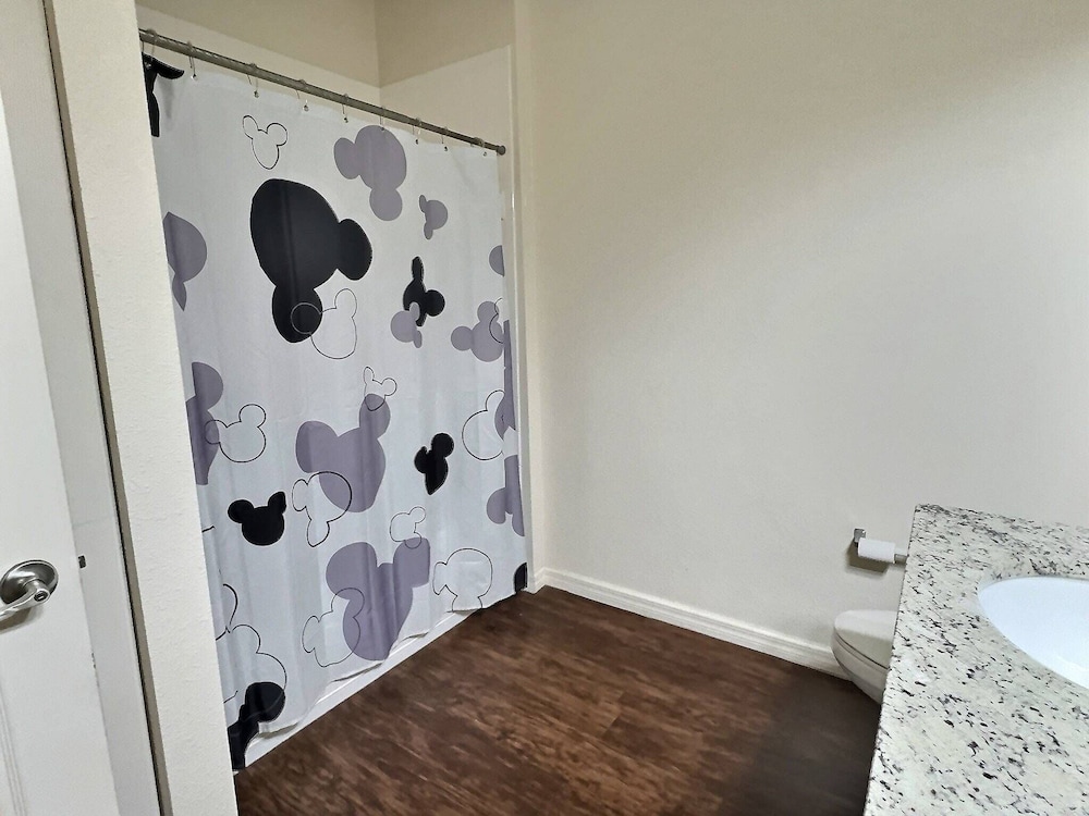 Lucaya 3BR Townhome 15min to Disney Gated
