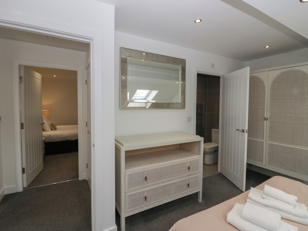 Edgemere Cottage