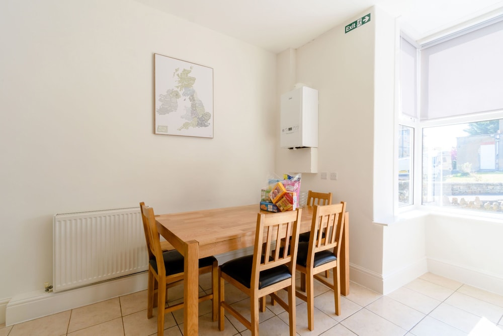 1 Roxby Terrace