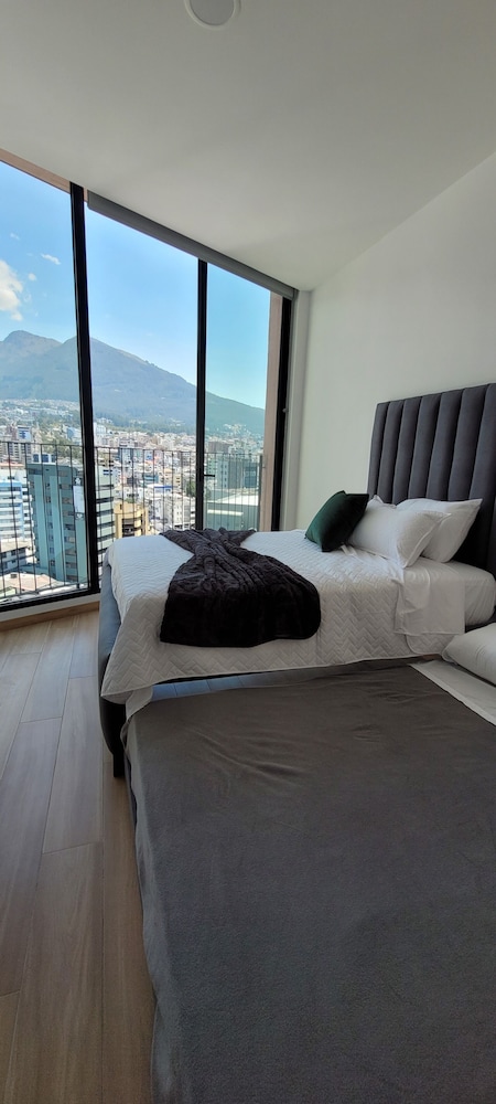 Epiq Residences