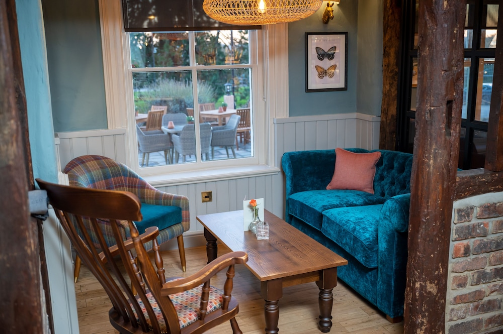 Berkshire Arms by Chef and Brewer Collection