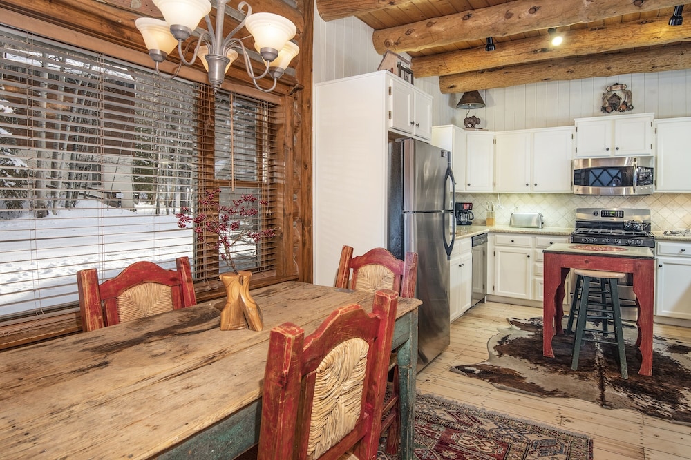 Timbercreek #8b 2 Bedroom Home by RedAwning