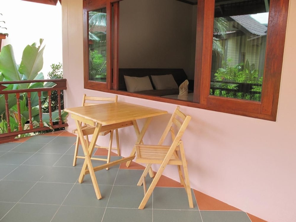 Haad Yao Resort