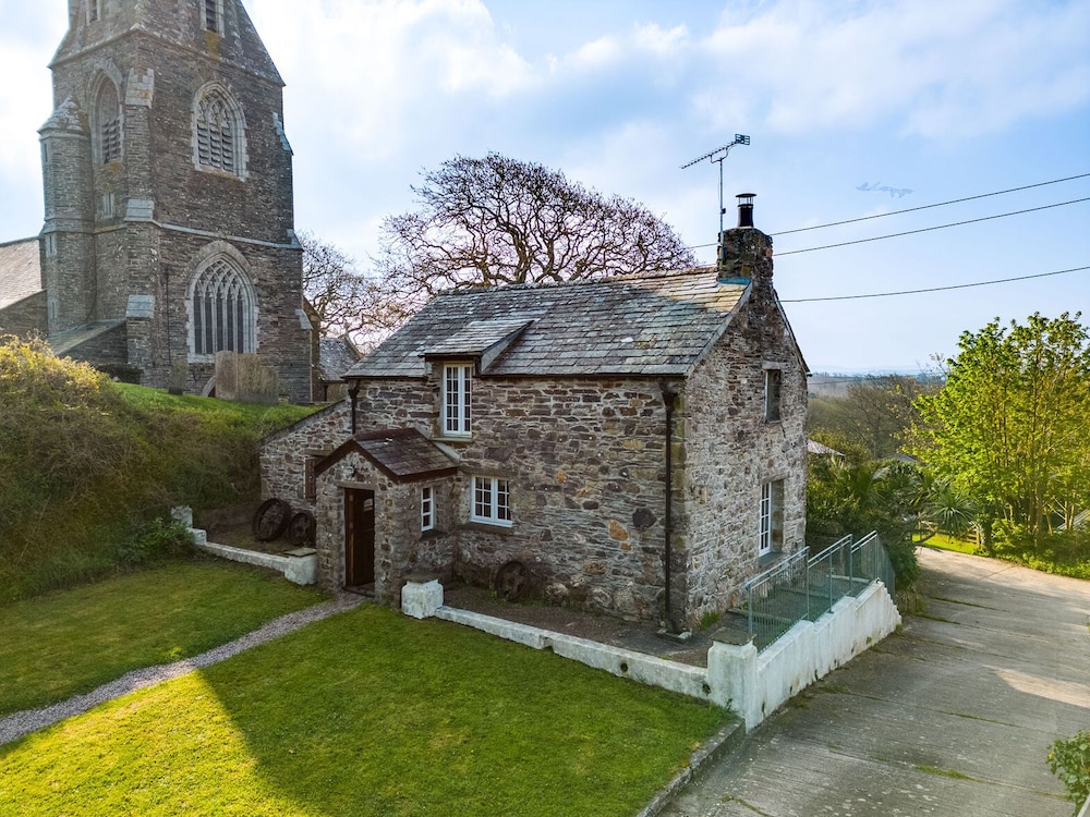Dingles Cottage