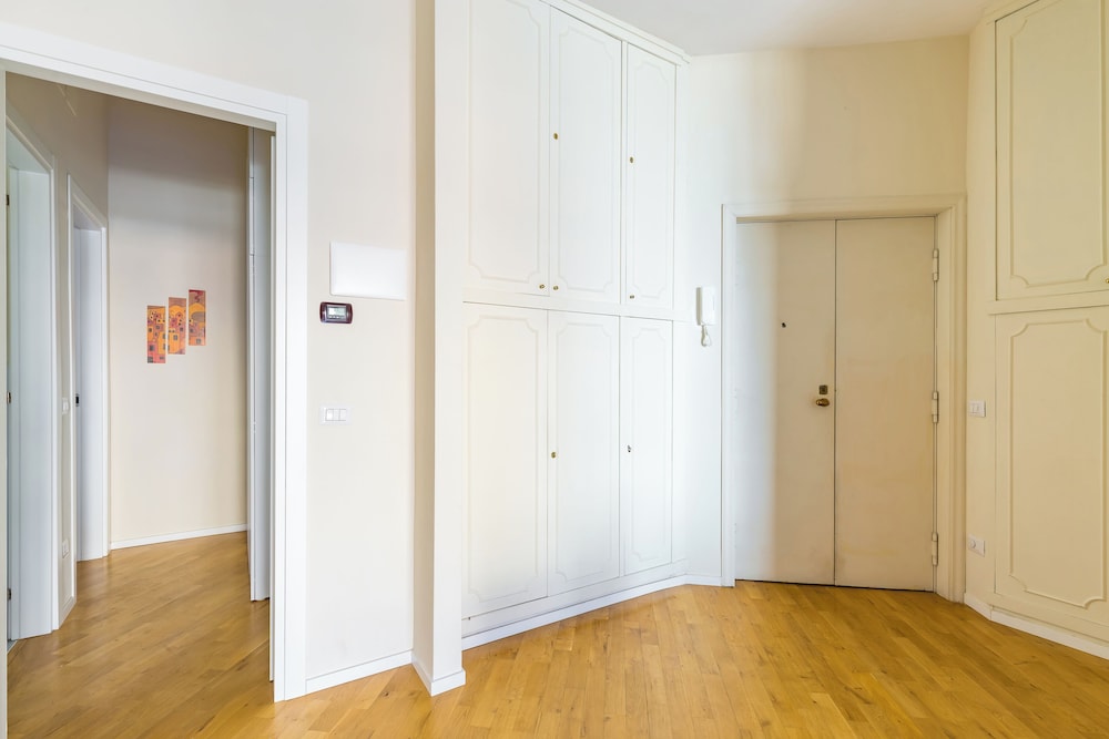 Chiaia Mon Amour Elegant Flat by Napoliapartments