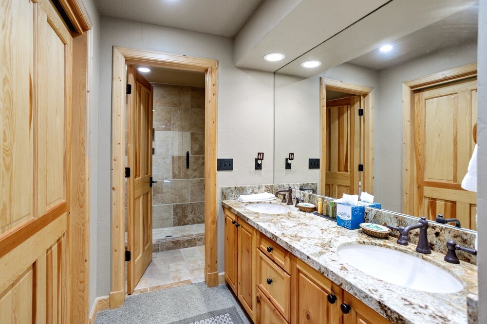 Trail's End Lodge at Deer Valley Resort - Four Bedroom Residence with Spa #12 4 Condo