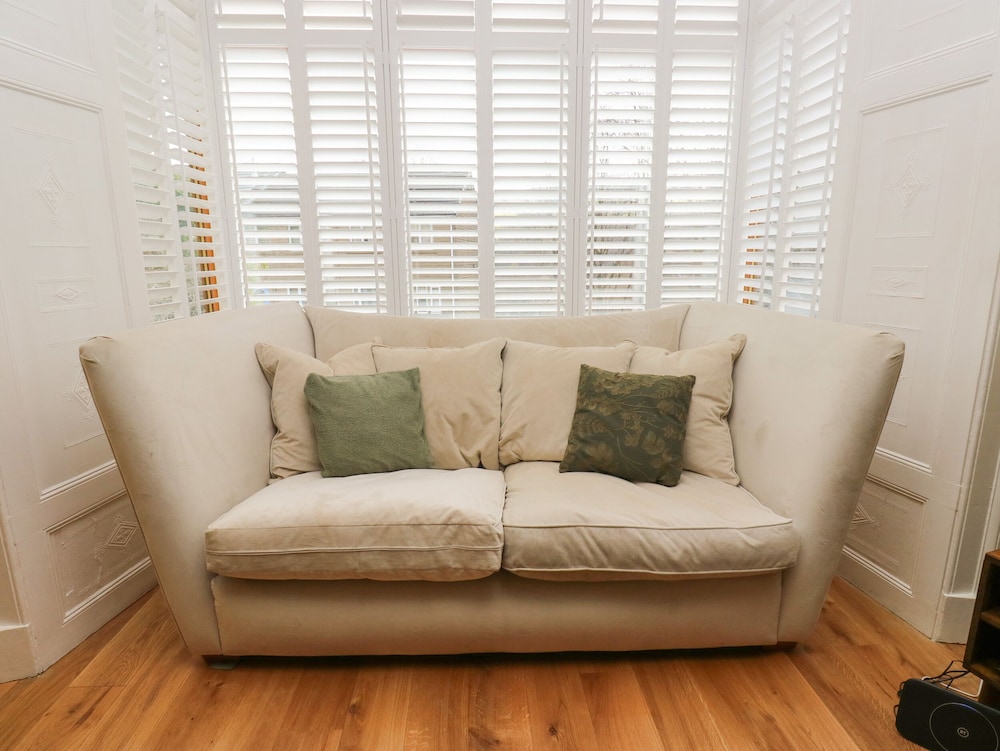 The Old Post Office - Pet Friendly Group Stays in Holmfirth