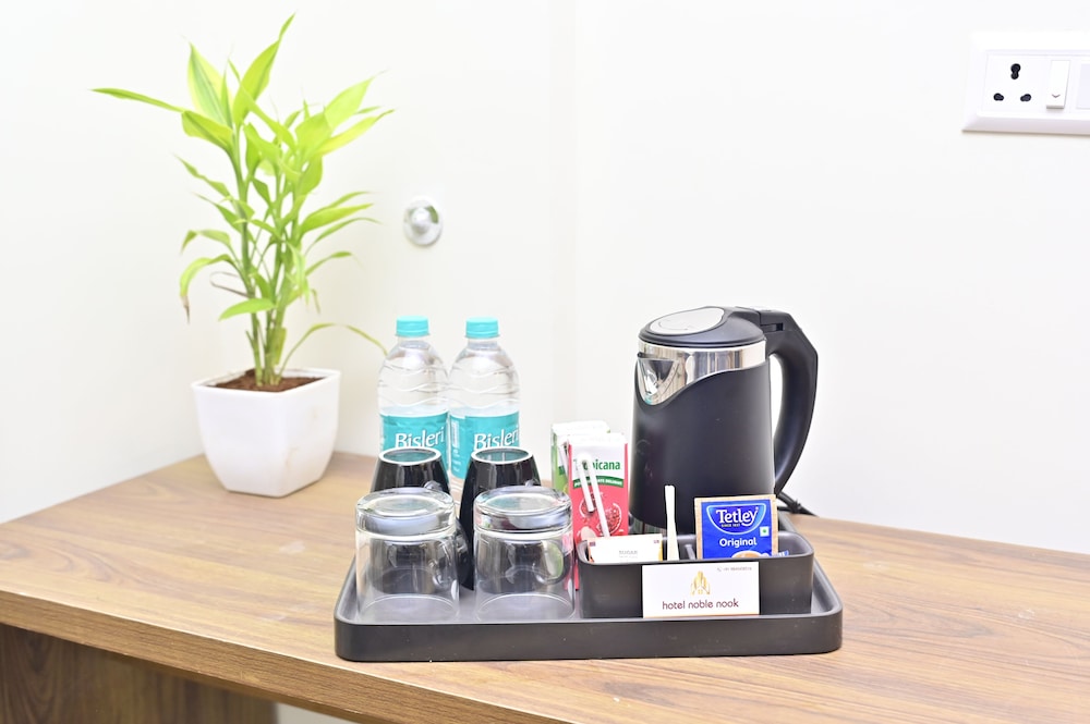 Hotel Noble Nook 100 ft. Road Indiranagar