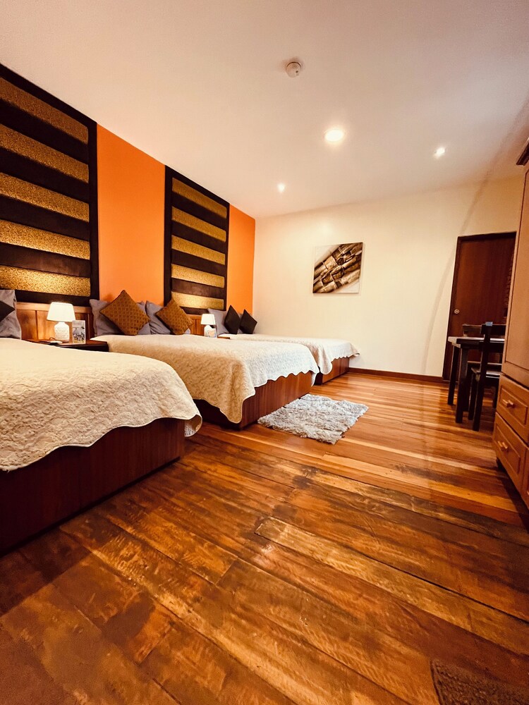 Pepe's House Cuenca Hotel & Hostel