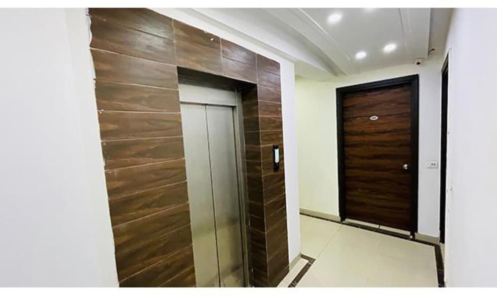 Hotel HSP Suites - Near IGI Airport - New Delhi