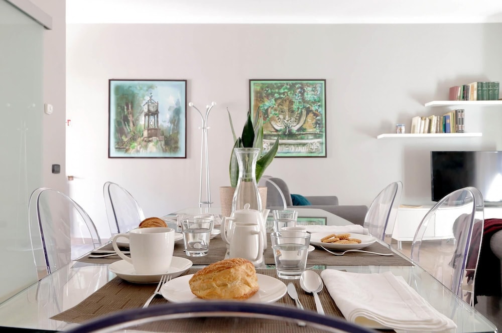 A10 Piazzetta Margutta - A10 - My Extra Home