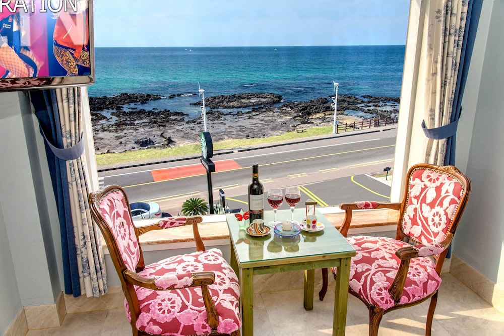 Hotel White House, Jeju City - 20