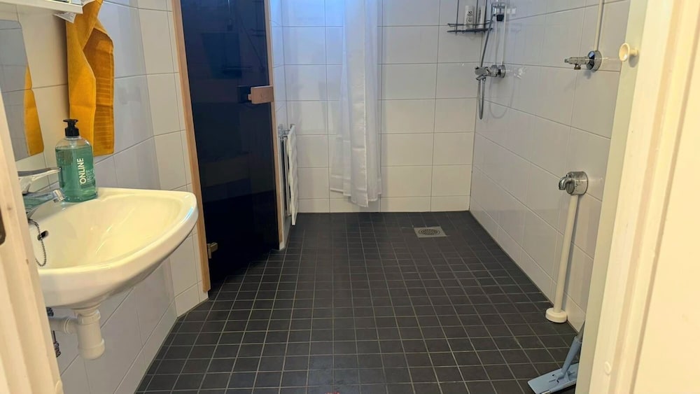 Room-cozy Double Bedroom in Espoo