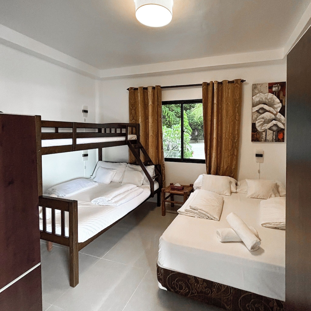 Cuestas Beach Resort & Restaurant