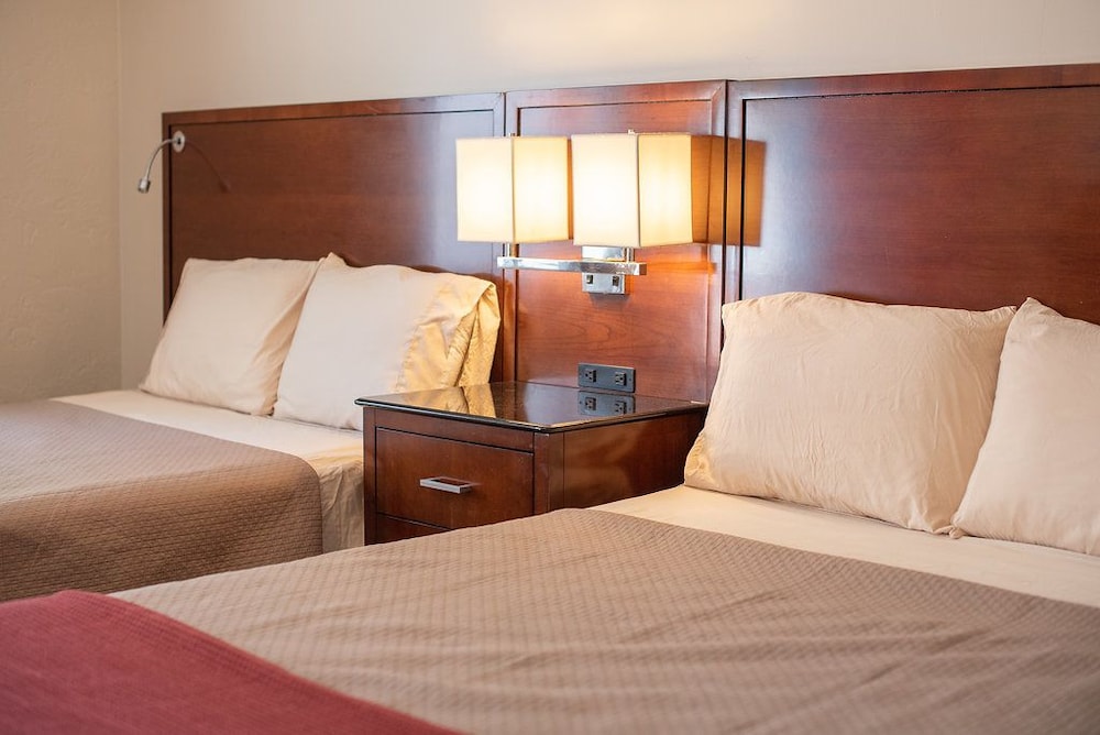 Circle R Motel