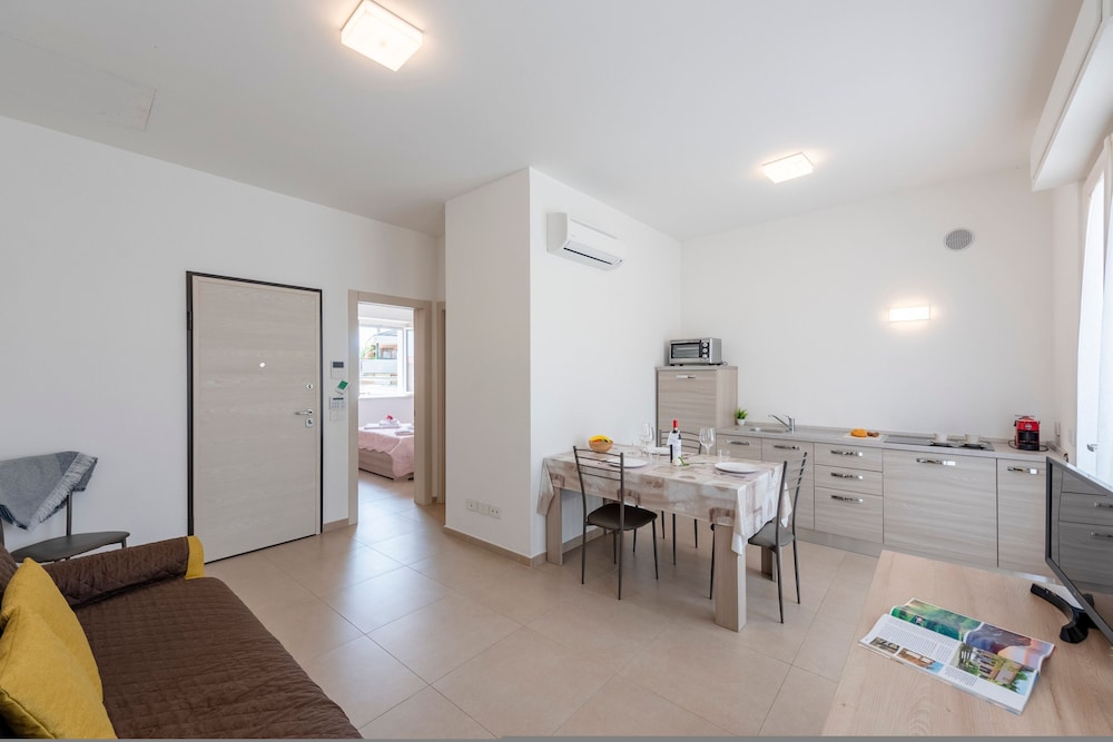 Suite 3 Ondina Viareggio 200m From sea view 5