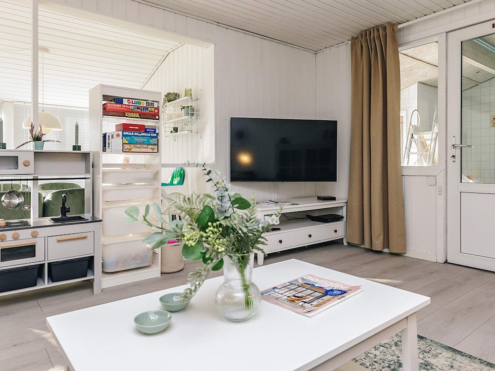 4 Star Holiday Home in Vaeggerlose