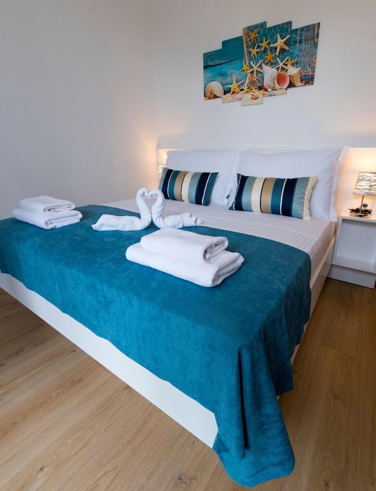 Ina2 - Modern and Cosy - A2