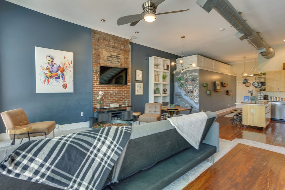 'kentucky Bourbon Loft' ~ Downtown Louisville