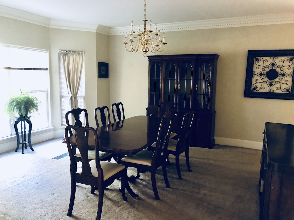 Hotel Irenes Secret - Image 1