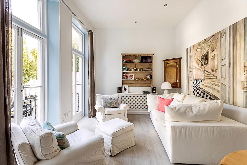 Elegant 3 bed Apartment in Earls Court