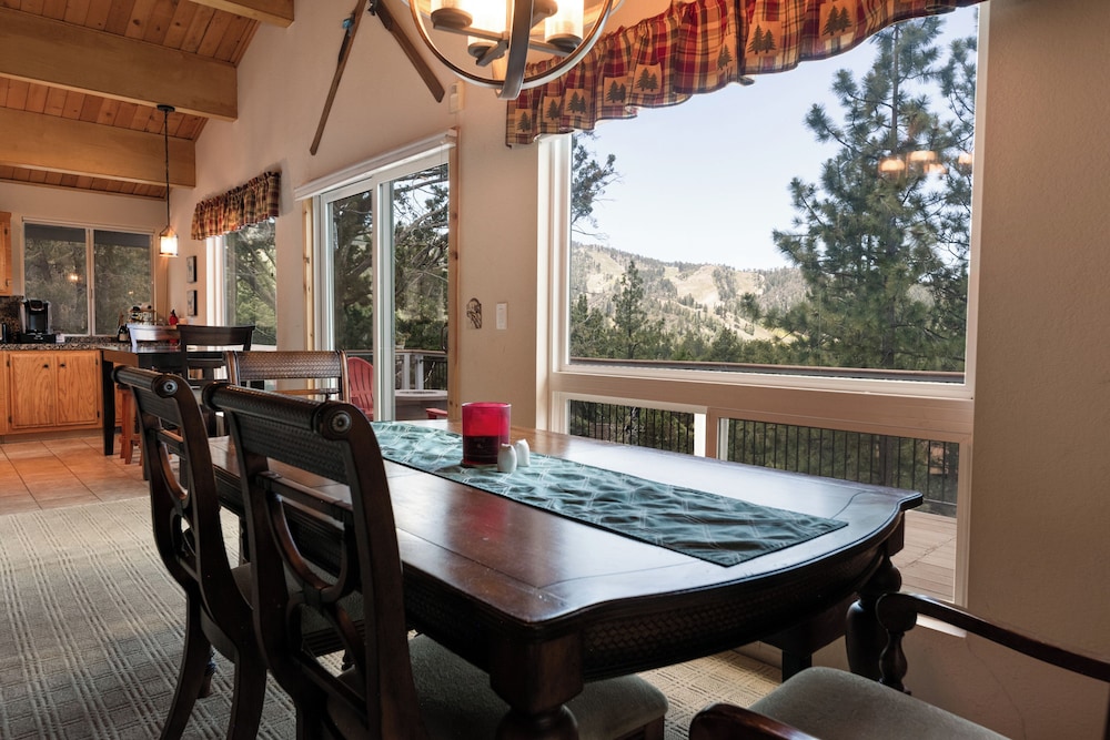 Chalet Colusa