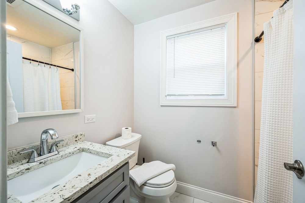 Charming Belmont Heights Oasis 4 Bedroom Home
